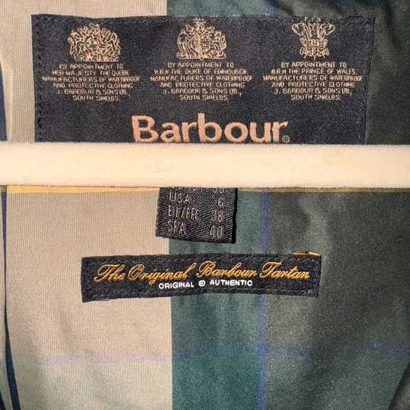 Barbour Mickley Quilted Coat in Olive - Picture 2 of 4